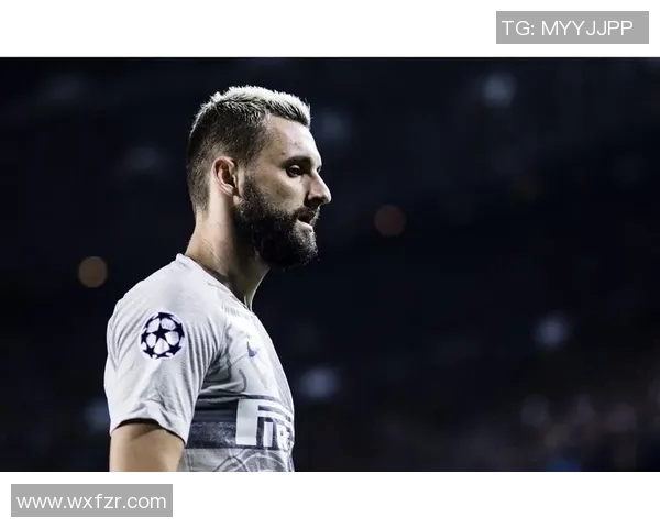 当红足球球星引领潮流 探秘他们背后的成功之路与独特魅力